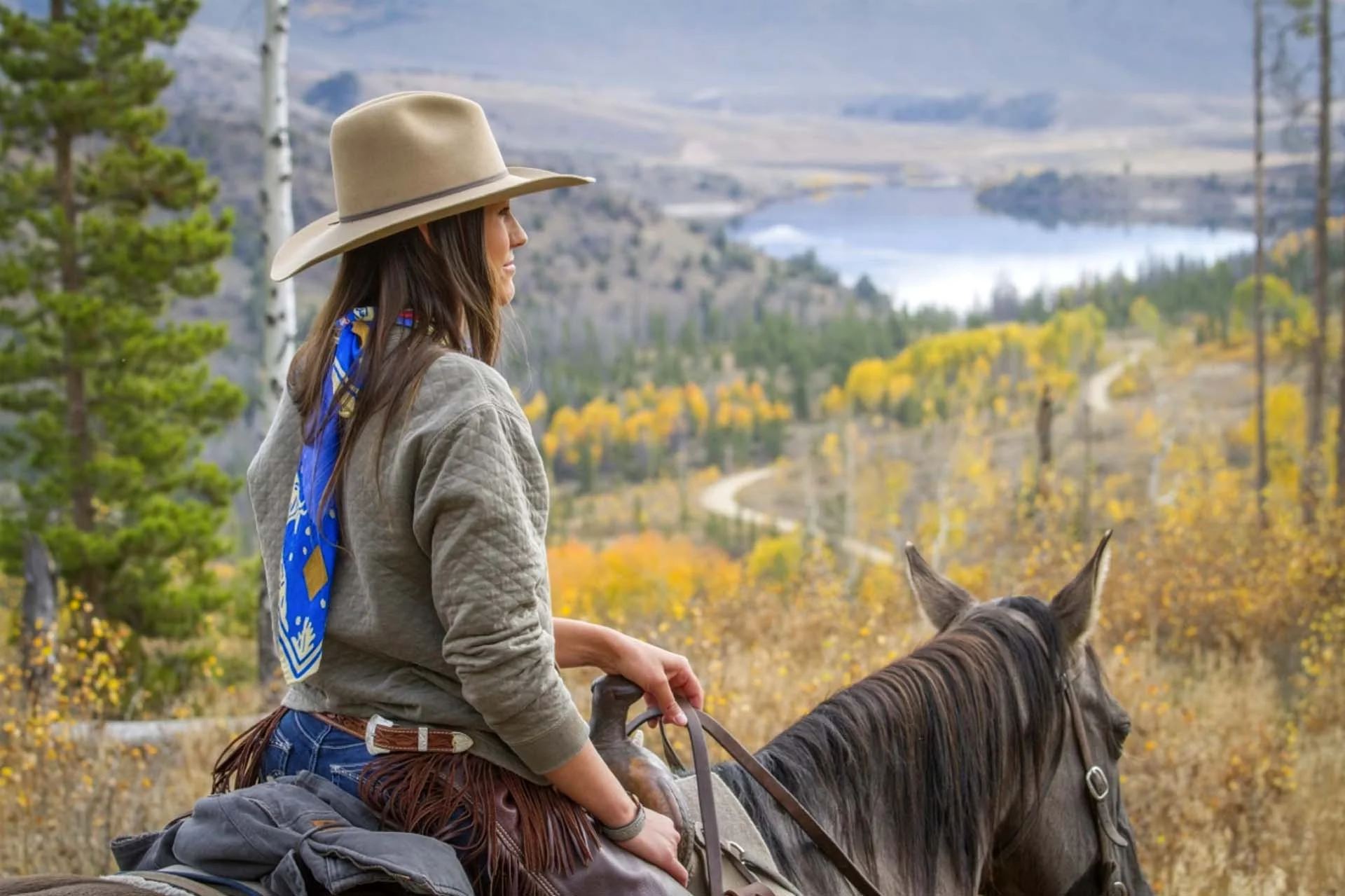 ClazyU riding woman