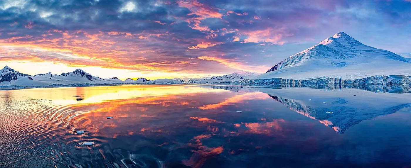 antarctica sunset pano