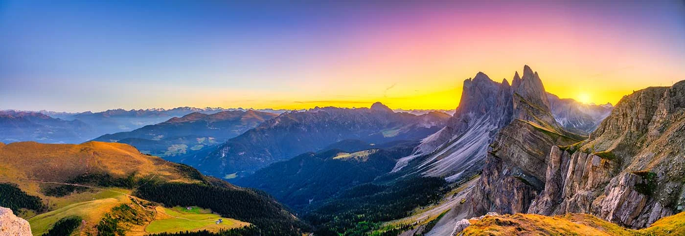 dolomites sunset pano