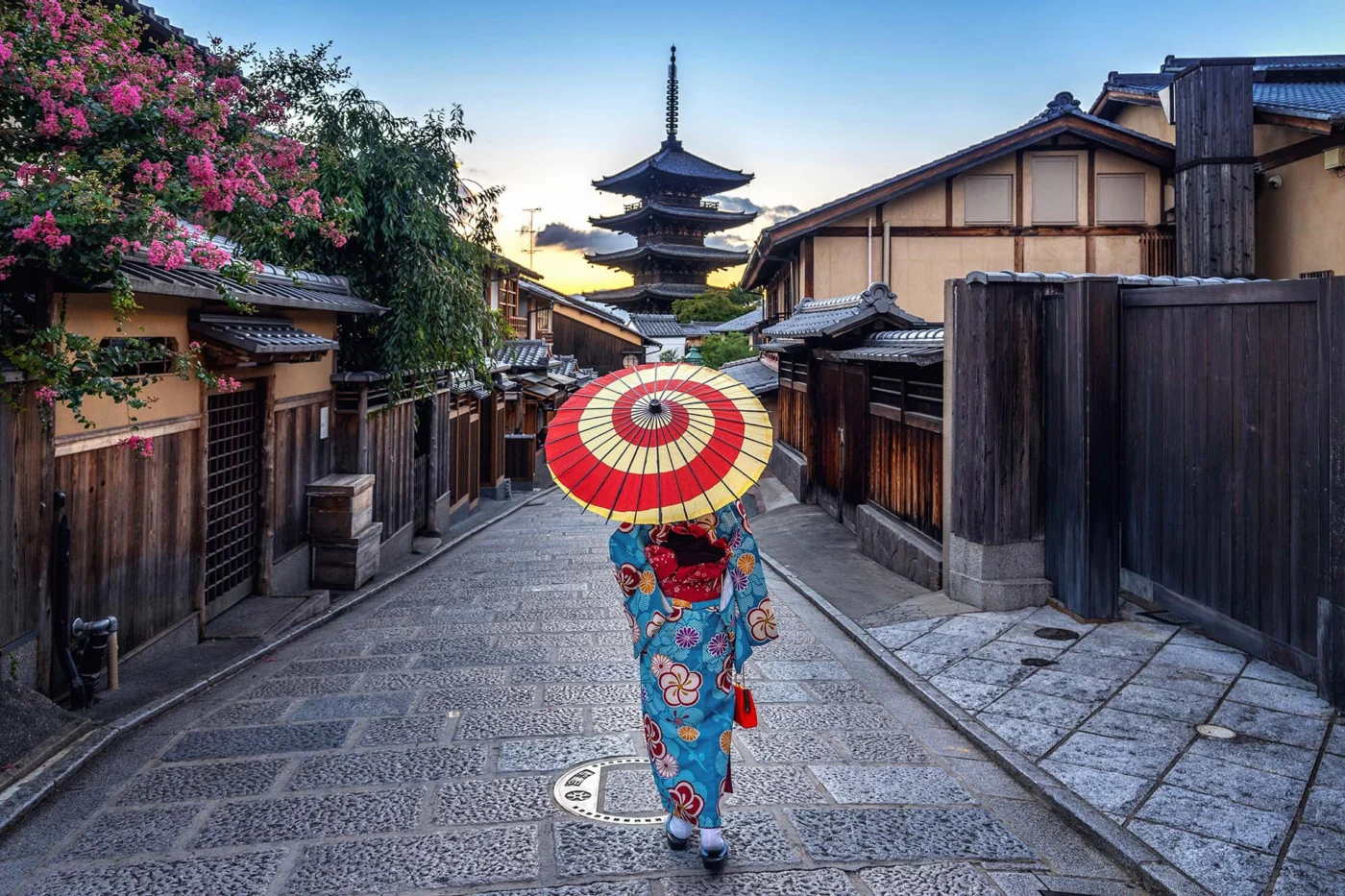 Heart of Japan 2028 21 gion kyoto japan 1400 | Solo Travel For Women | Sisterhood Travels Group Tours