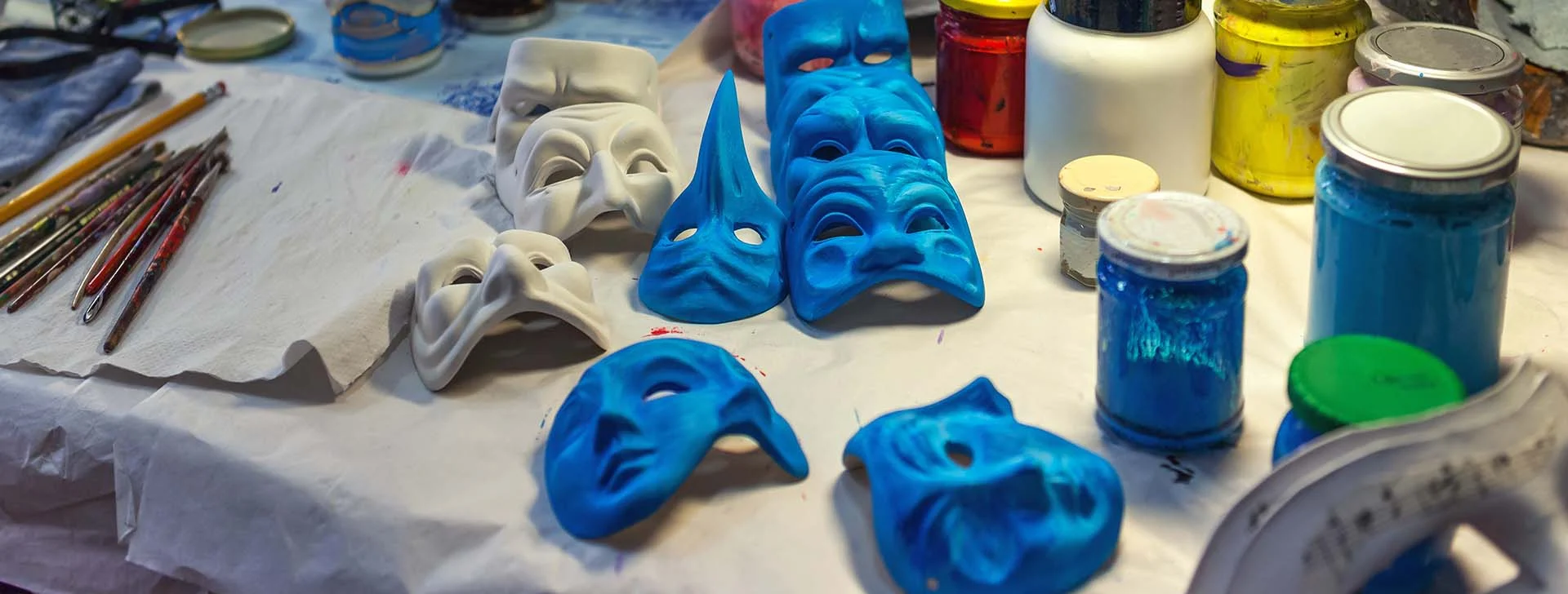 venice mask-making workshop pano